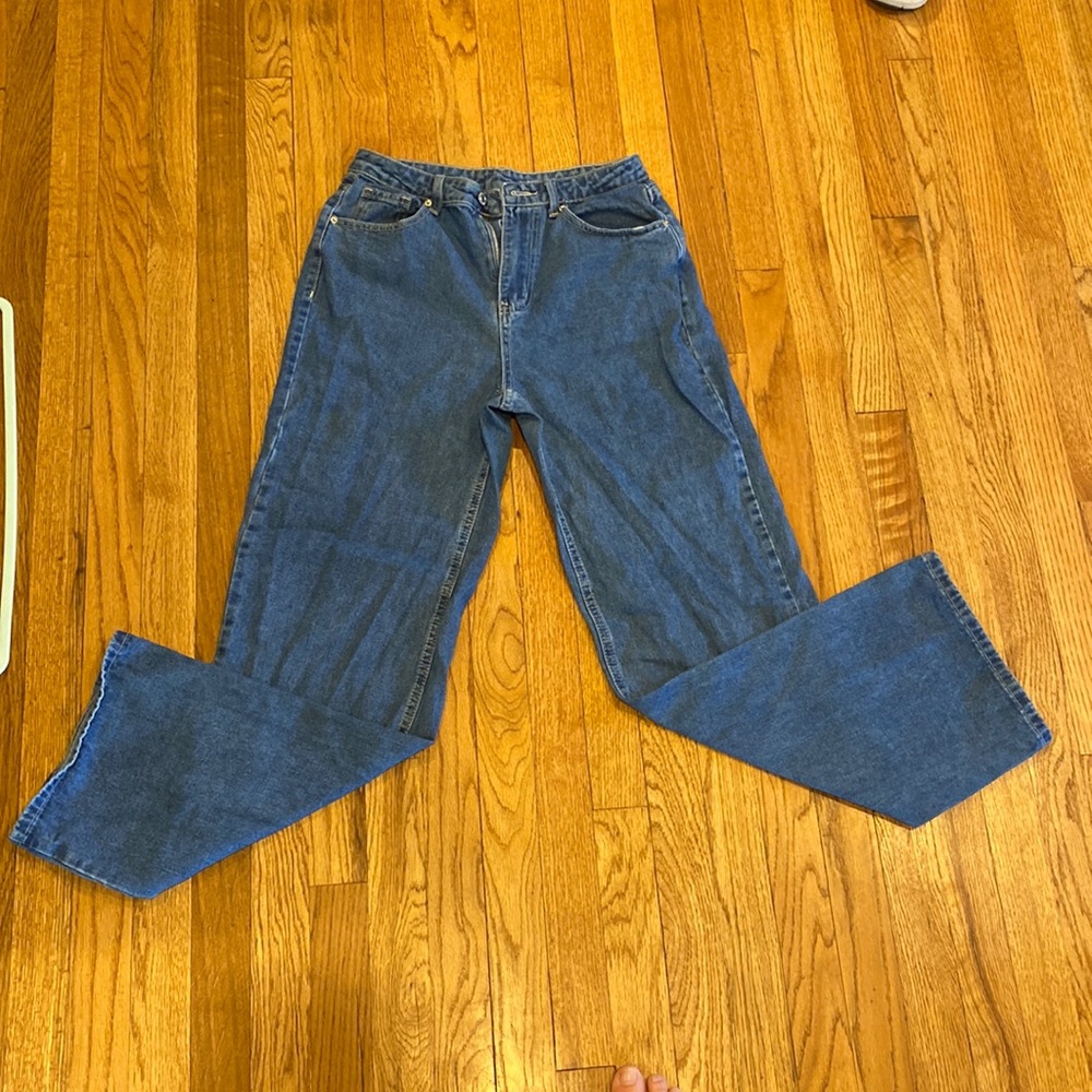 These are wide leg Shein jeans.